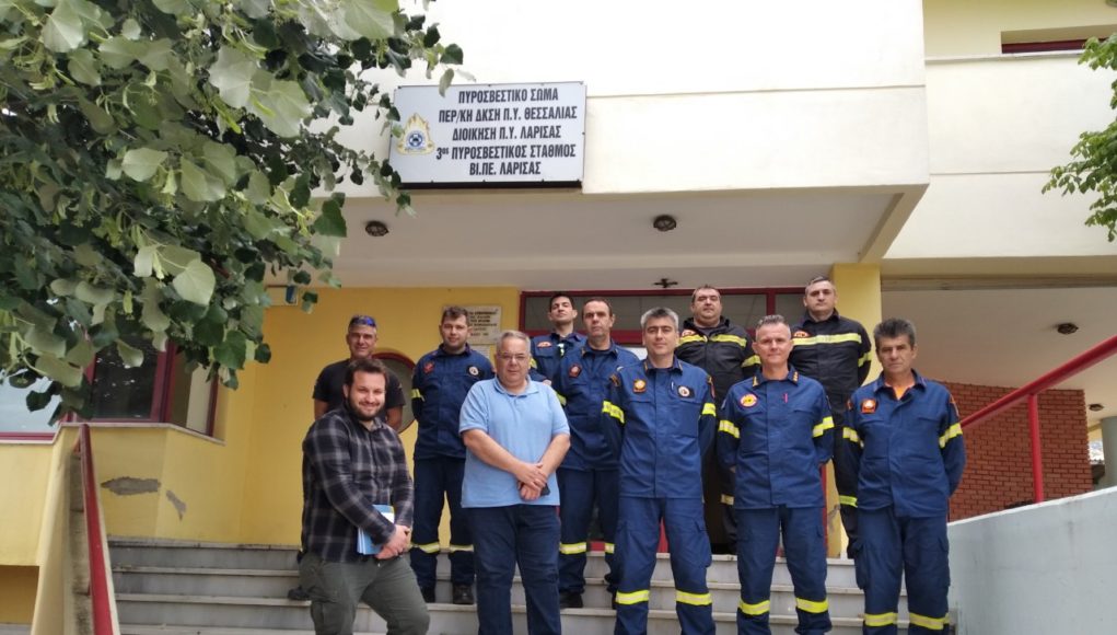 KKE: Περιοδεία κλιμακίου στους Πυροσβεστικούς Σταθμούς Λάρισας