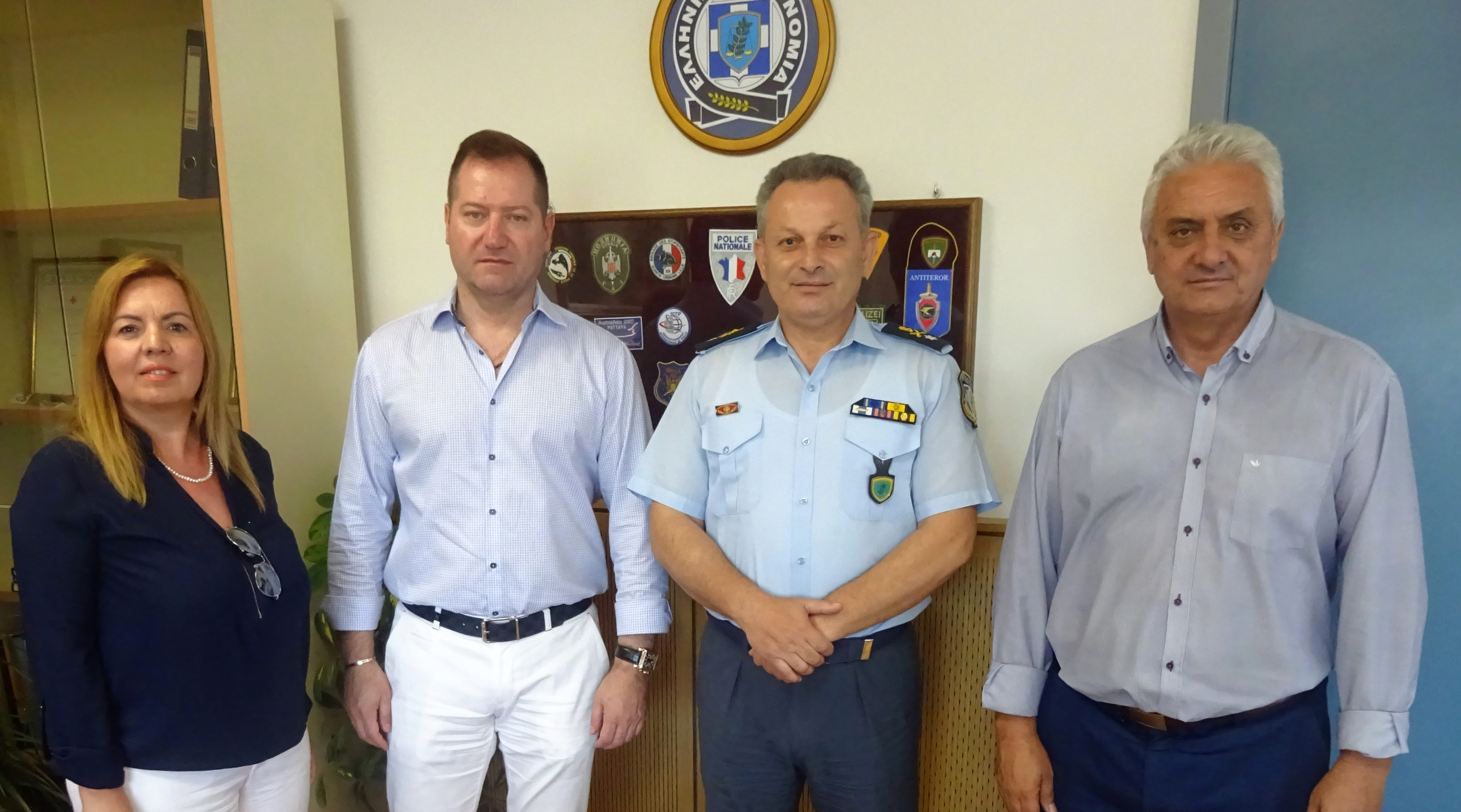 Σύσκεψη για θέματα ασφάλειας των επιχειρήσεων με τον Αστυνομικό Διευθυντή Λάρισας