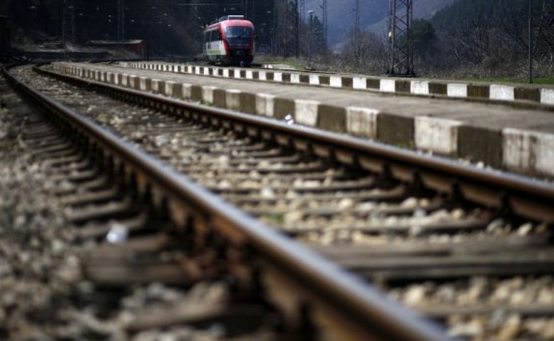 Τρένο στη γραμμή Λάρισα – Θεσσαλονίκη παρέσυρε γυναίκα στο Κορδελιό