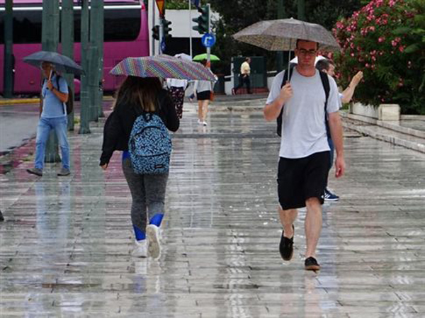 Ισχυρές βροχές και καταιγίδες από το απόγευμα του Σαββάτου στη Θεσσαλία 