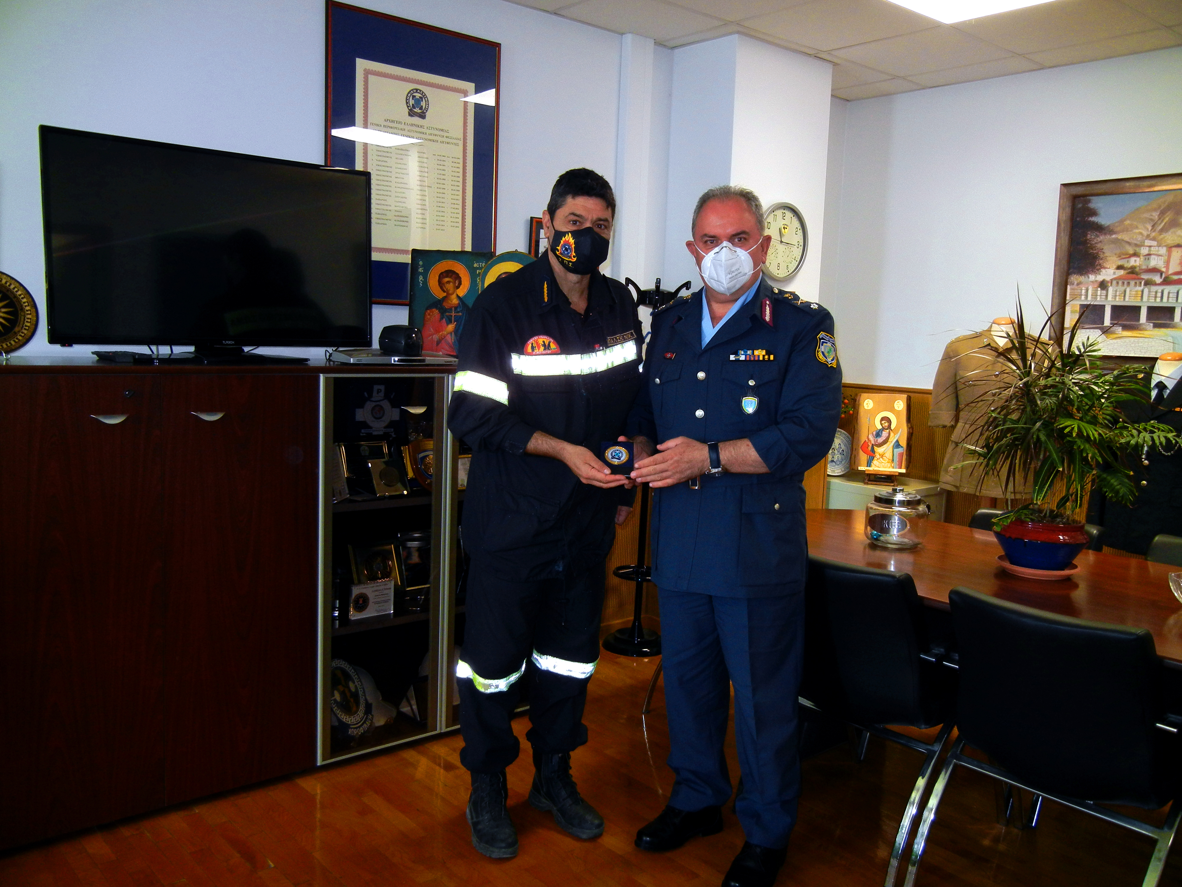 Ο Θεσσαλάρχης της Πυροσβεστικής στην Αστυνομική Διεύθυνση Θεσσαλίας 