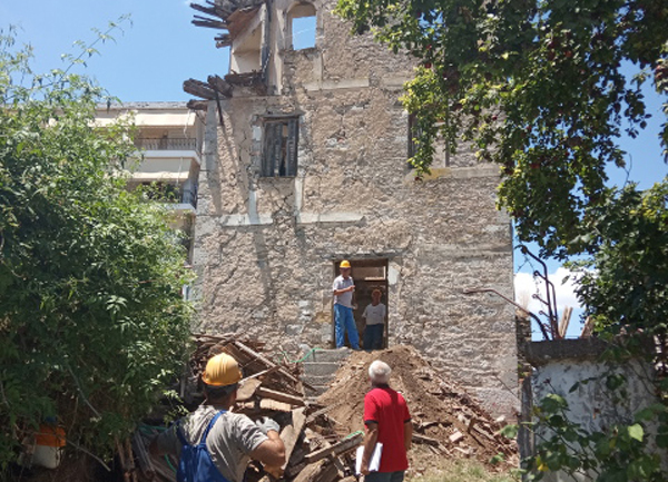 Φάρσαλα: Σε εξέλιξη τα έργα αναστήλωσης στον Πύργο Καραμίχου
