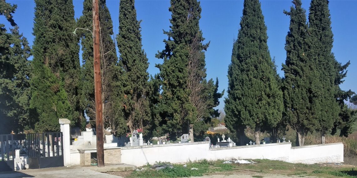 Βανδαλισμούς και κλοπές στο Κοιμητήριο Νίκαιας κατήγγειλε ο Θανάσης Νασιακόπουλος