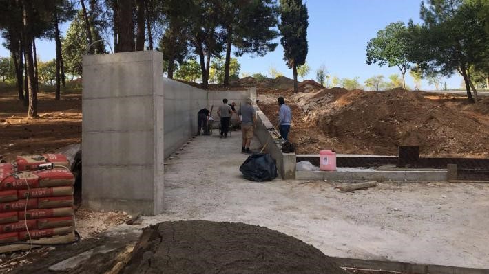 Λάρισα: Με εντατικούς ρυθμούς οι εργασίες για το Μνημείο Εκτελεσθέντων στον λόφο του Μεζούρλου 