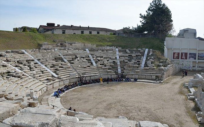 Ετοιμο για αρχαίο δράμα μετά από 20 αιώνες - "Βάκχες" την Κυριακή στο Αρχαίο Θέατρο 