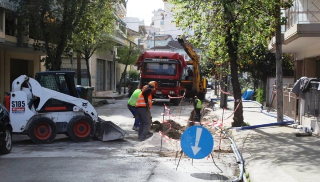 Αρχισαν οι εργασίες ανακατασκευής της οδού Ηπείρου