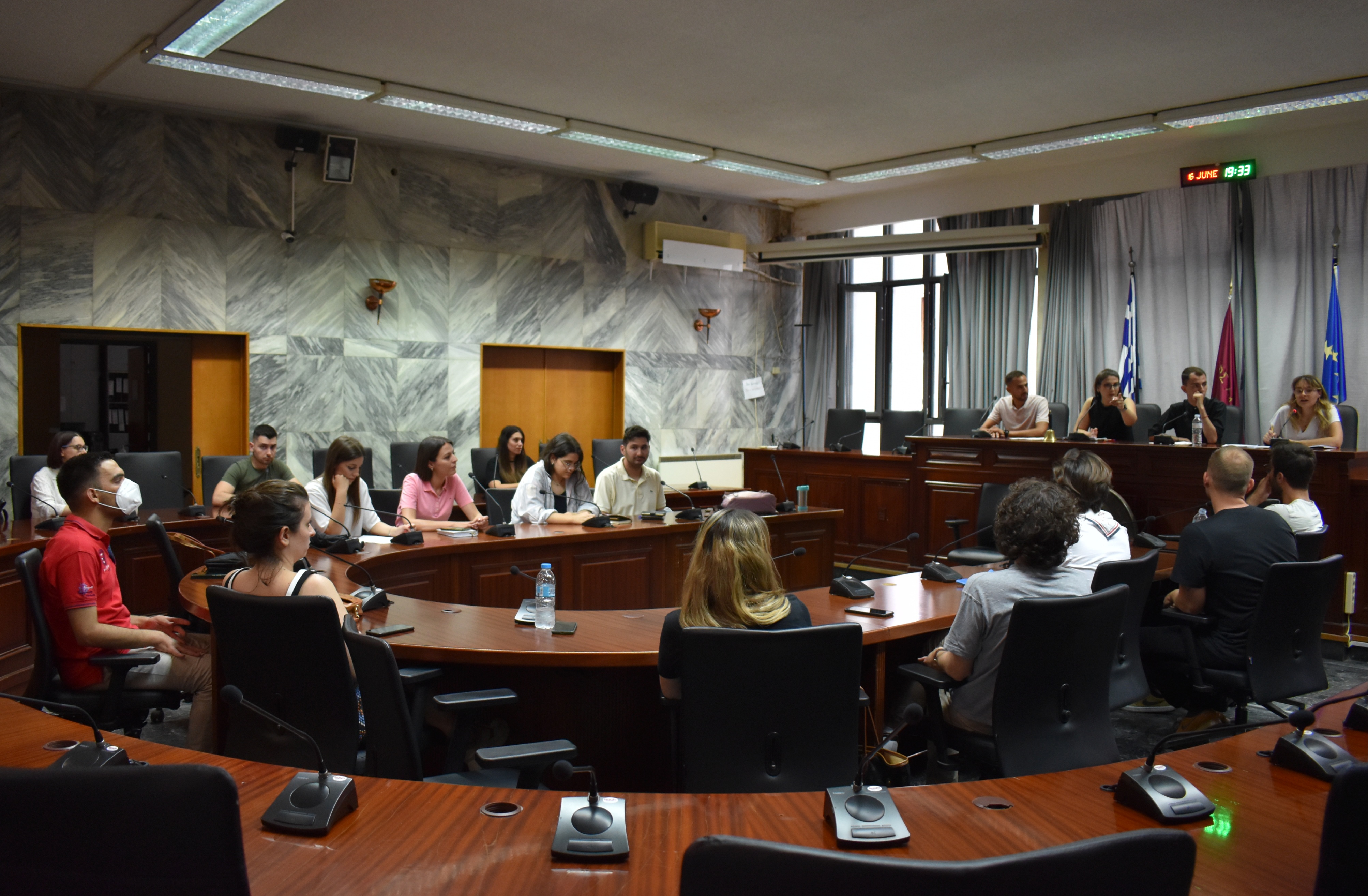 Το δημοτικό συμβούλιο Νεολαίας Λάρισας συγχαίρει τους επιτυχόντες των Πανελληνίων 