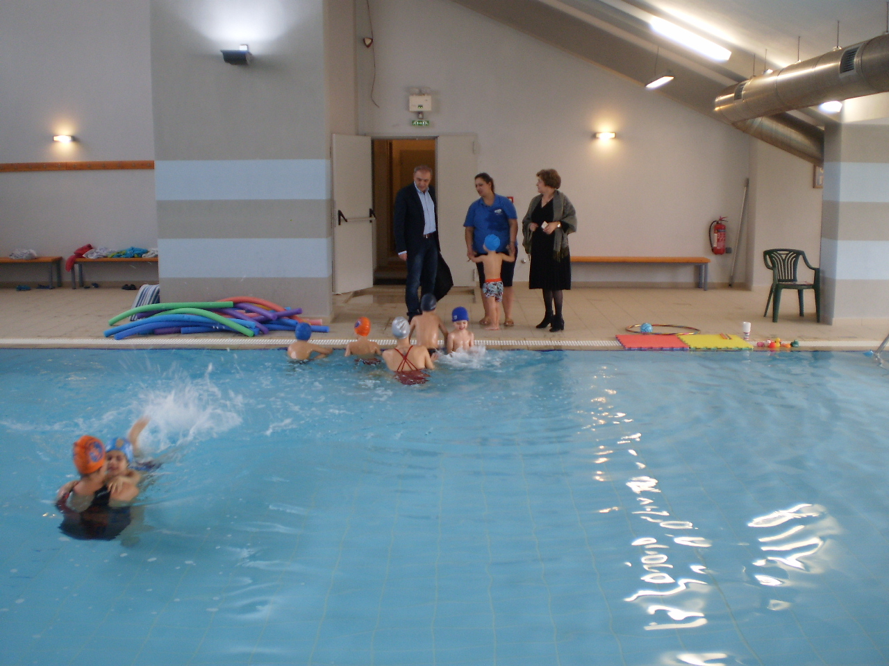 Μαθήματα κολύμβησης για τα παιδιά των Παιδικών Σταθμών 