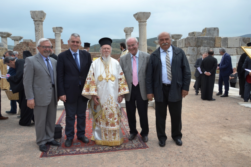 Ο Μάξιμος Χαρακόπουλος με τον Οικουμενικό Πατριάρχη στην Εφεσο