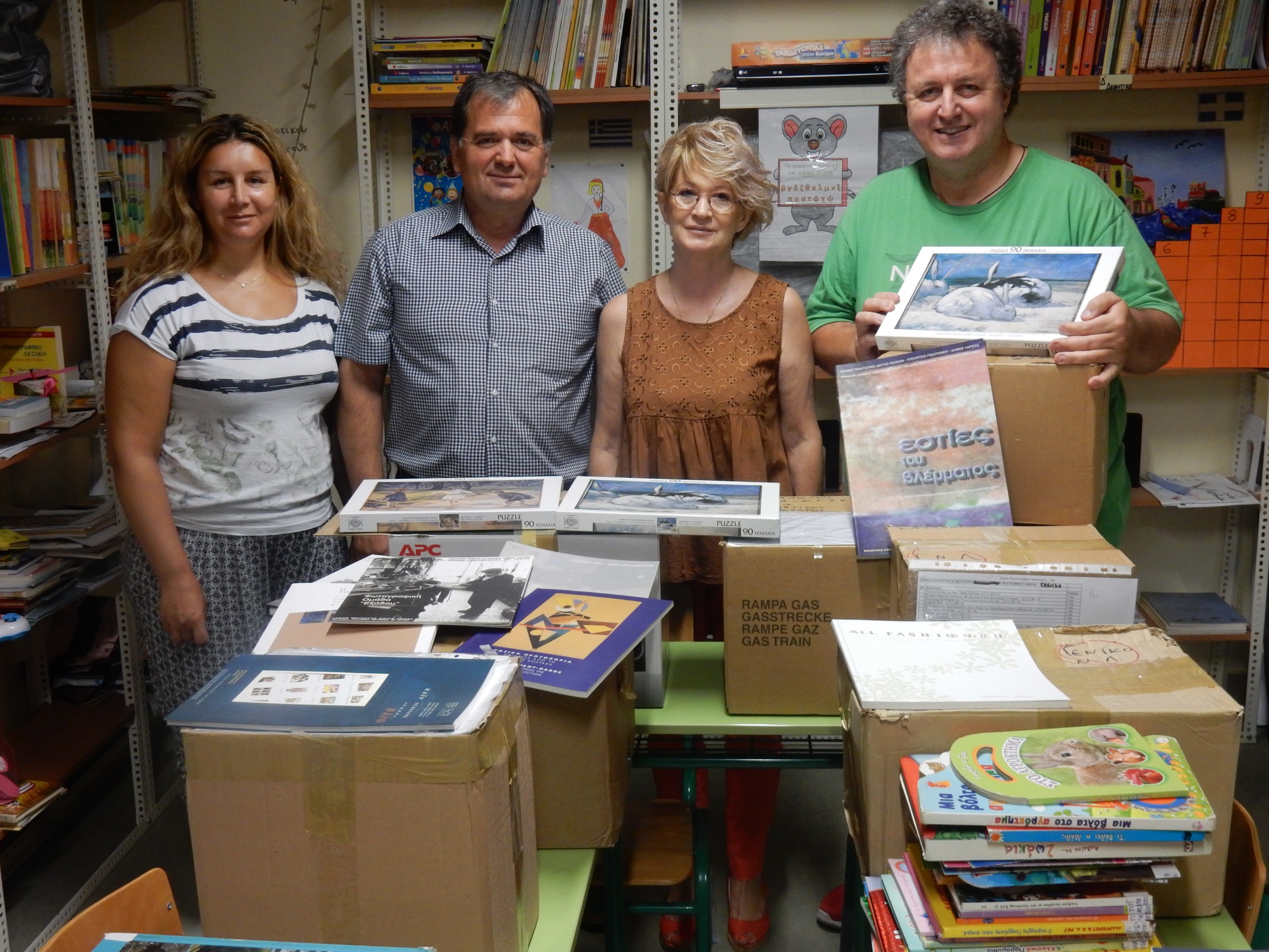 Σημαντική δωρεά βιβλίων της Δημοτικής Πινακοθήκης στα Νοσοκομεία της Λάρισας 