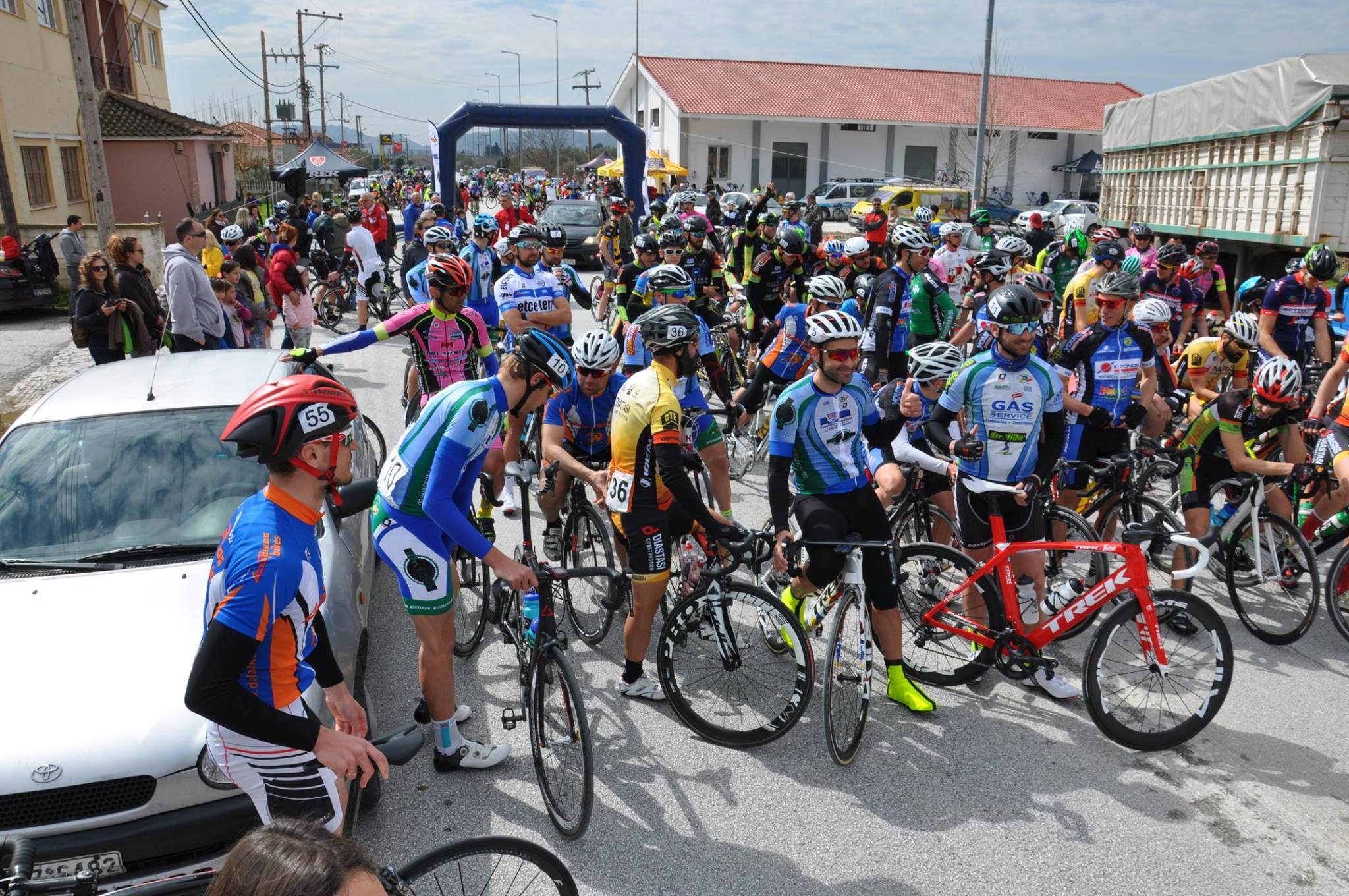 Mεγάλος συναγωνισμός από 600 αθλητές στον Ποδηλατικό Γύρο Λάρισας 