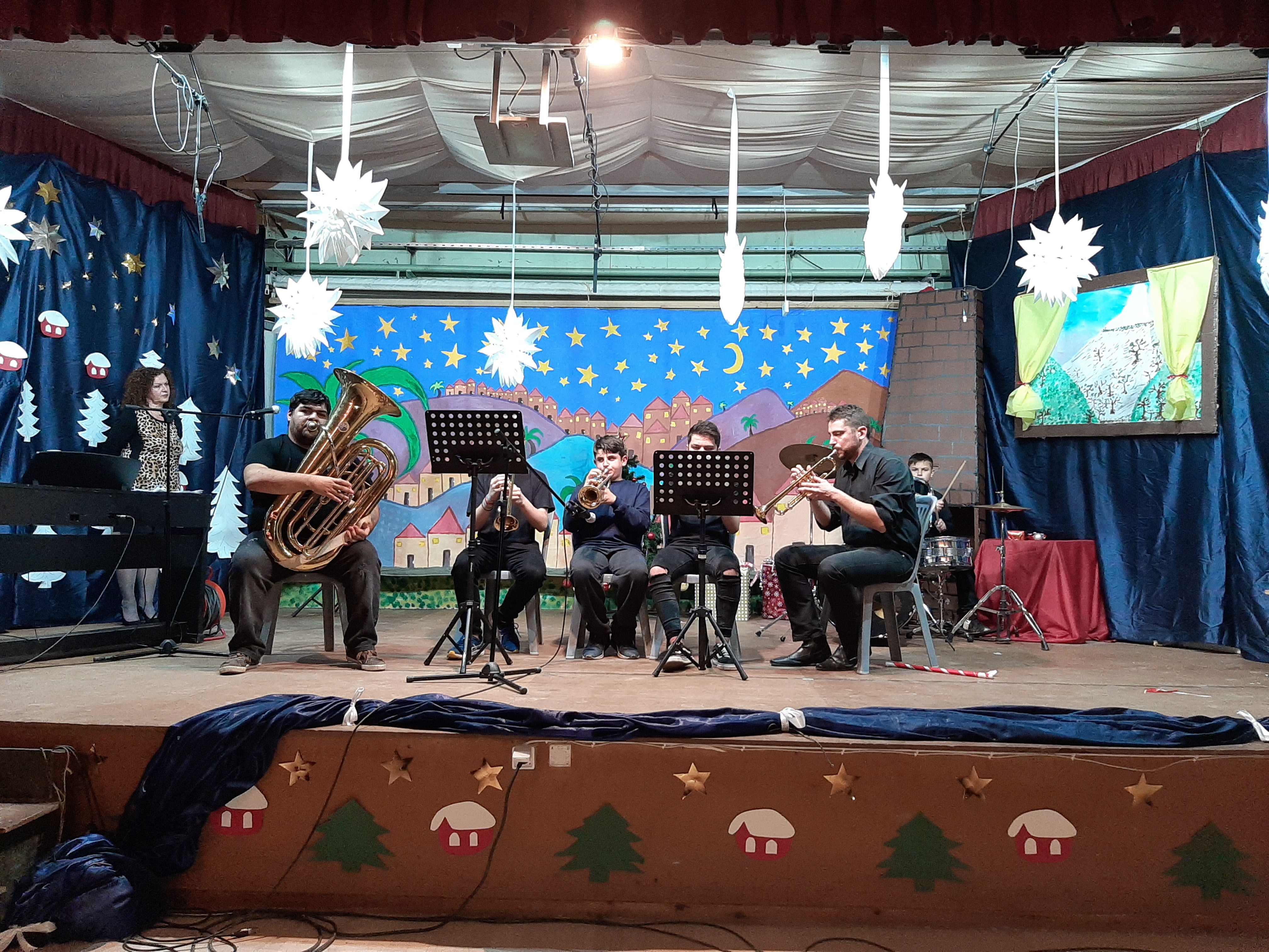 H Xριστουγεννιάτικη εκδήλωση της Μουσικής Σχολής του δήμου Τεμπών