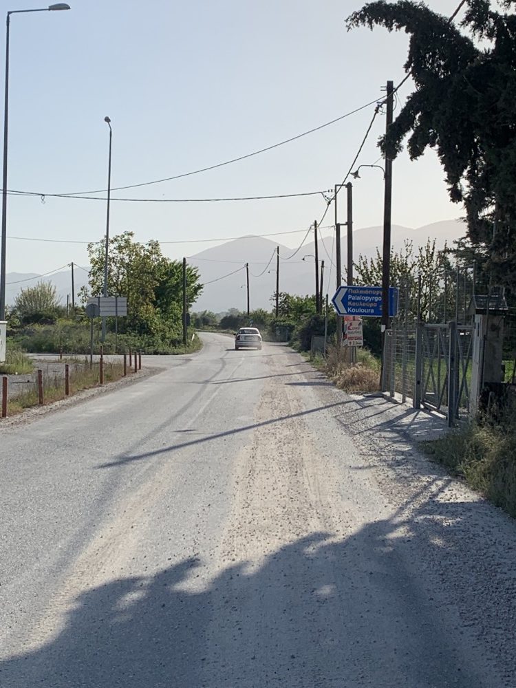 Η αντιπολίτευση στο Δήμο Τεμπών καταγγέλλει "δρόμο οδύσσεια" προς την παραλία Αιγάνης 