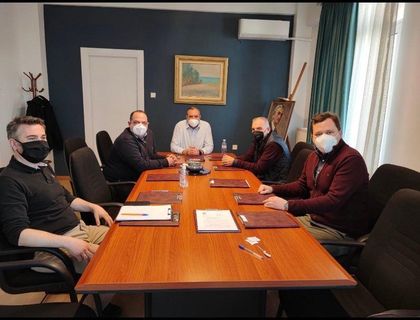Συνάντηση Κόκουρα - Παπαγεωργίου για τα επικίνδυνα κτίρια του Τυρνάβου 