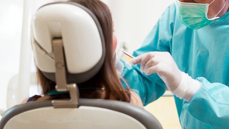 Οδοντιατρικός Σύλλογος Λάρισας: Αναβάλλονται η μη έκτακτες οδοντιατρικές θεραπείες 