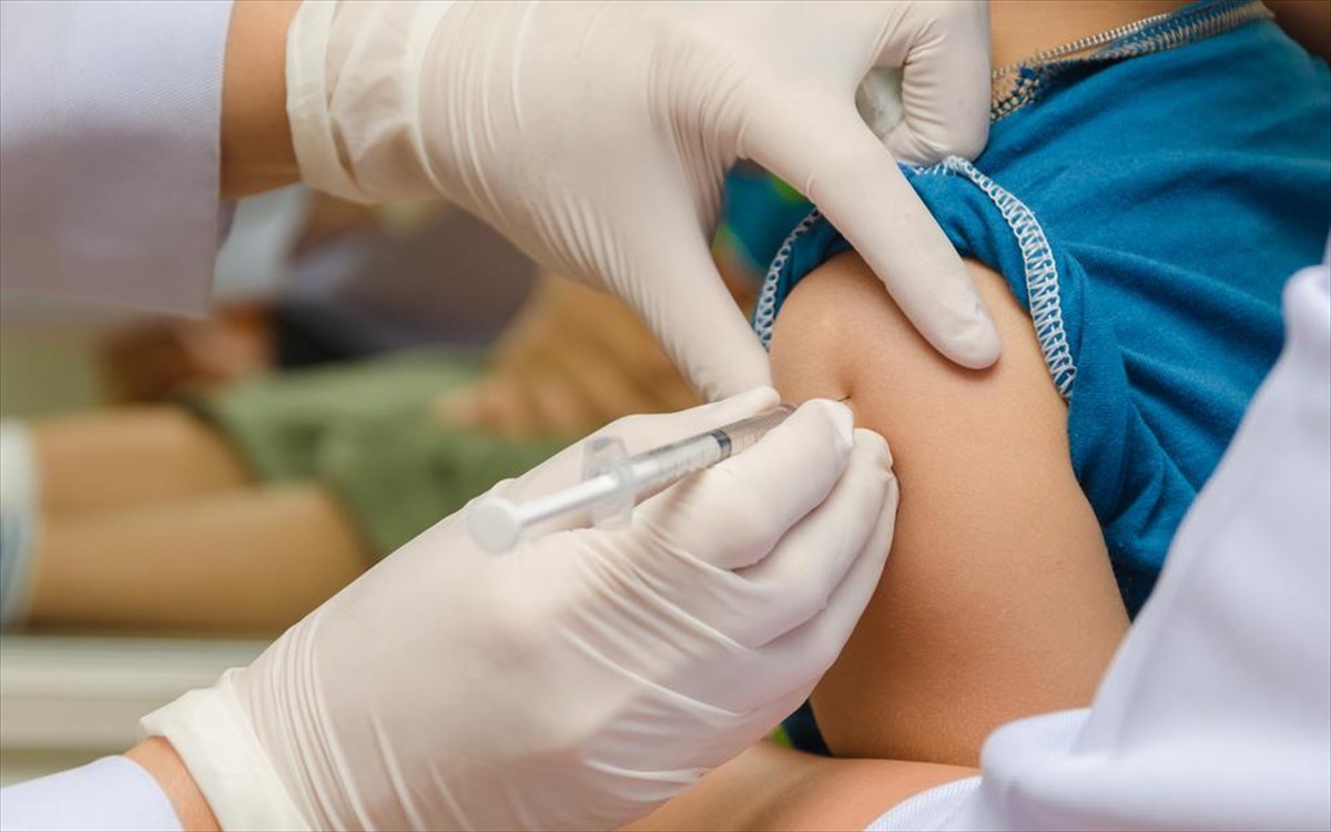 Λάρισα: Εμβολιασμοί παιδιών 5-11 ετών και στα ιδιωτικά παιδιατρικά ιατρεία 