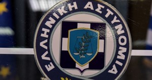 Συνελήφθη ζευγάρι στον Τύρναβο για ναρκωτικά και οπλοκατοχή 