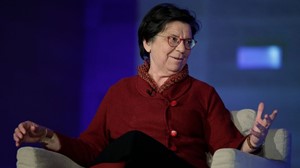 Μαρία Ευθυμίου: "Η φλόγα της φιλομάθειας συνεχίζει να καίει μέσα μας"