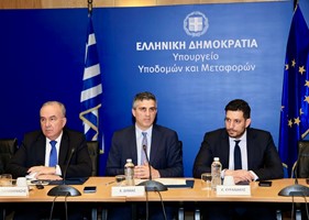 Σιδηρόδρομος: Έπεσαν οι υπογραφές για τα έργα αποκατάστασης ζημιών στη Θεσσαλία