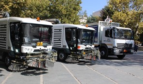Δύο νέα σάρωθρα και ένα απορριμματοφόρο στο στόλο του Δήμου Λαρισαίων