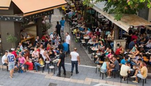 Καφετεριούχοι Λάρισας: Να συνεχιστούν οι έλεγχοι για τις αυθαίρετες κατασκευές
