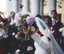 Λάρισα: Πρόστιμο και στους καλεσμένους σε υπεράριθμους γάμους και βαφτίσια