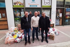 Προσφορά προϊόντων από τους Εφοριακούς Λάρισας για τους σεισμόπληκτους της Τουρκίας και Συρίας 