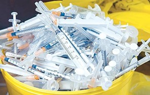Αποκομιδή υγειονομικών αποβλήτων από τα φαρμακεία της Λάρισας με υπογραφή συλλογικής σύμβασης