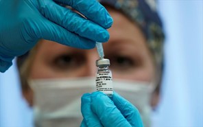 Κορωνοϊός: Το εμβόλιο των Pfizer/Biontech είναι "αποτελεσματικό κατά 90%"  