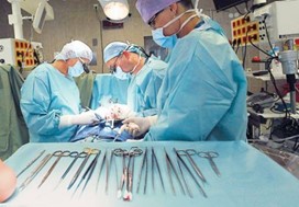 Εξοπλίζει τα χειρουργεία του Πανεπιστημιακού η Περιφέρεια 