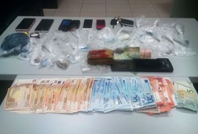 Συνελήφθησαν τρία άτομα για διακίνηση ναρκωτικών στη Λάρισα