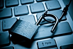 Πώς να προστατευτείτε από διαδικτυακές απάτες