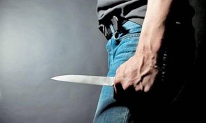19χρονος μαχαίρωσε τον πατέρα του στην Χάλκη Λάρισας - Σε κρίσιμη κατάσταση στο ΓΝΛ