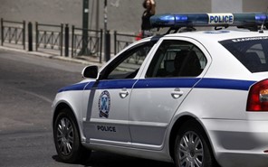 Aρπαξε 2.000 ευρώ από 60χρονο έξω από τράπεζα - Συνελήφθη 49χρονη στη Λάρισα 