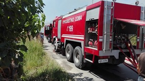 Αρπαξε φωτιά φορτηγάκι στη Λάρισα – Προκλήθηκαν σημαντικές υλικές ζημιές 