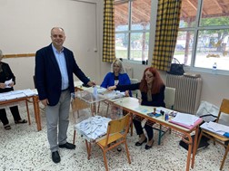 Στο Ναρθάκι ψήφισε ο Καπετάνος: Οι πολίτες ψηφίζουν με γνώμονα τη σταθερότητα, την πρόοδο και την ευημερία της χώρας