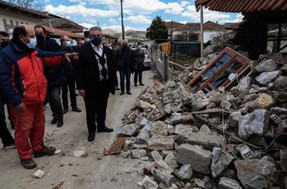 Κουτσούμπας από Ελασσόνα: Να ληφθούν άμεσα και μακροπρόθεσμα μέτρα για σεισμόπληκτες περιοχές 