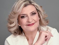 Ε. Λιακούλη: «Ένα μεγάλο ΕΥΧΑΡΙΣΤΩ από καρδιάς, στη Λάρισα που θέλει και μπορεί..»