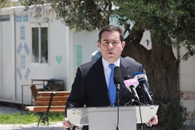 Στη Λάρισα σήμερα ο υπουργός Μετανάστευσης Νότης Μηταράκης