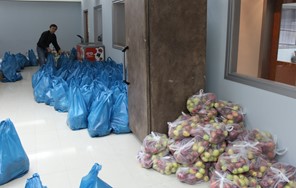 Μοίρασε τρόφιμα σε απόρους και ευπαθείς ομάδες η Περιφέρεια Θεσσαλίας
