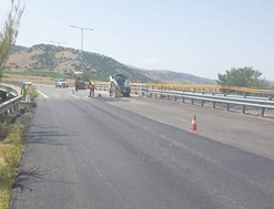 Εργασίες αποκατάστασης στην γέφυρα Κουτσόχερου μετά τους σεισμούς  