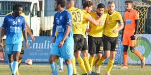 Αναγέννηση Καρδίτσας - Απόλλων Λάρισας 1-0: Παραμένουν χωρίς νίκη οι "κυανόλευκοι"