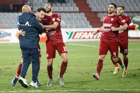ΑΕΛ - Νίκη Βόλου 1-0: Στη δεύτερη θέση με Μαυριά οι "βυσσινί"