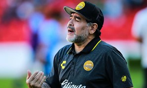 Πέθανε ο θρύλος του ποδοσφαίρου Ντιέγκο Μαραντόνα