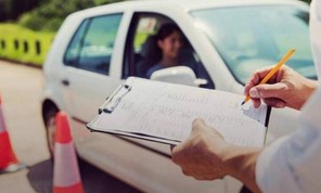 "Μποτιλιάρισμα" στις θεωρητικές εξετάσεις υποψήφιων οδηγών στην Λάρισα
