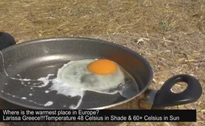 Tηγανίζοντας αυγά με τη "βοήθεια" του καυτού ήλιου στη Λάρισα (Βίντεο)