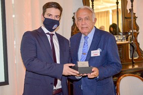 Βραβεύτηκαν τα φυτικά ροφήματα ΚΑΡΠΟΣ Βρώμη και ΚΑΡΠΟΣ Βρώμη - Φουντούκι της ΟΛΥΜΠΟΣ