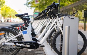 150 κοινόχρηστα ηλεκτρικά ποδήλατα από τον Δήμο Λαρισαίων