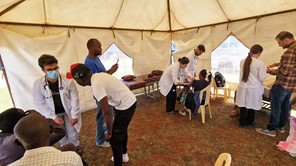 Κένυα: Γιατροί και φοιτητές από τη Λάρισα στα παιδιά ενός κατώτερου θεού