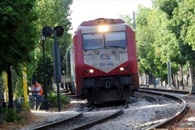 "Τρέχουν" τα σιδηροδρομικά έργα ηλεκτροκίνησης της γραμμής Λάρισα - Βόλος